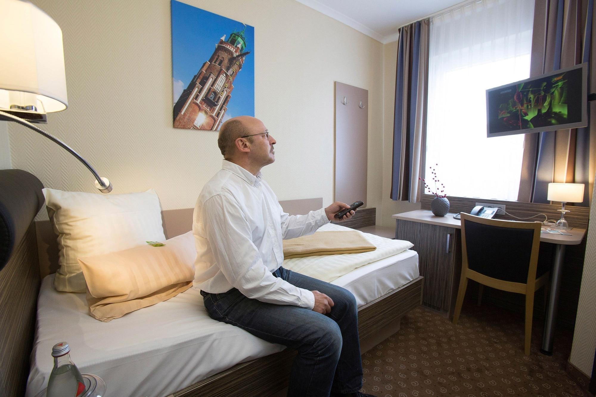 City Hotel 3*