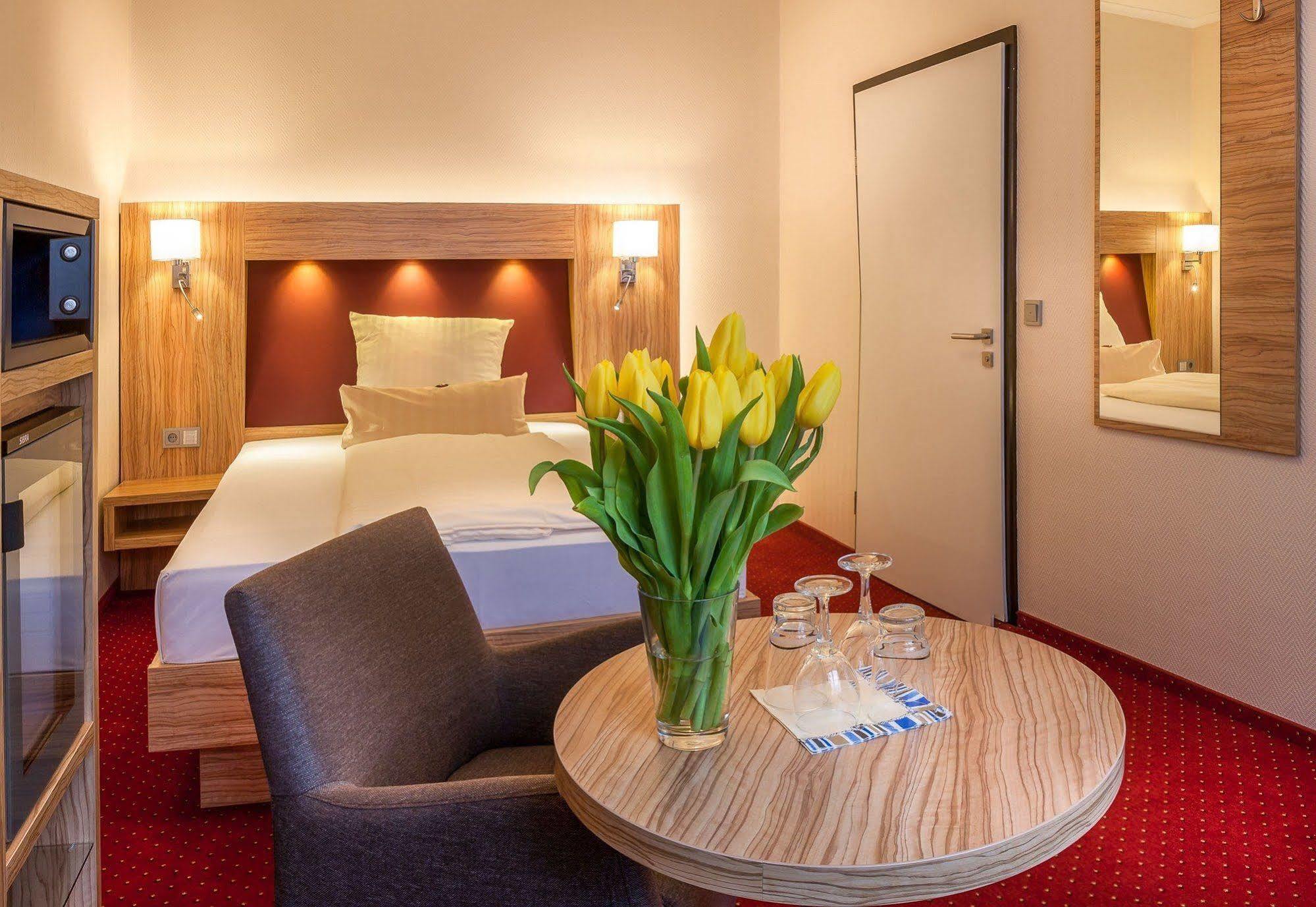 Hotel City Hotel 3*